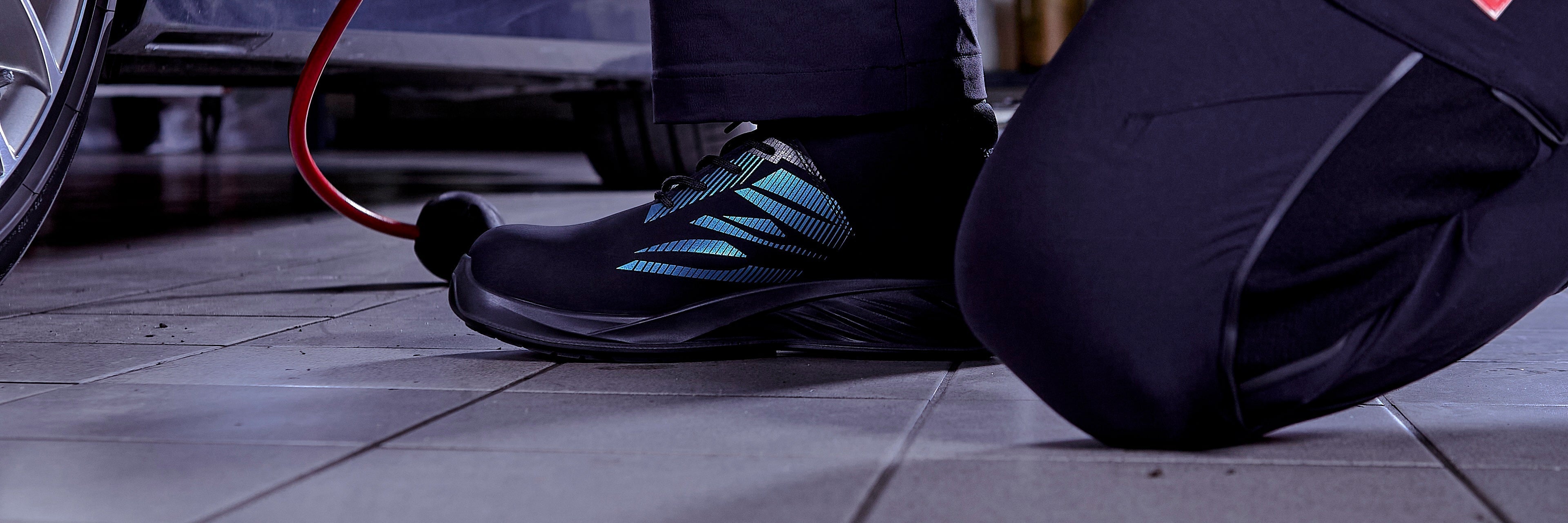 Obuv poloholeňová bezpečnostná S3